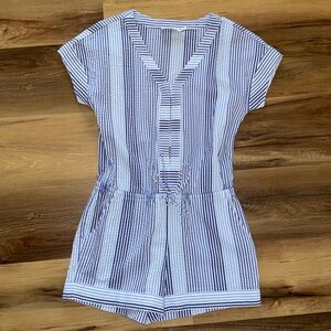 Women’s vineyard vines Searsucker romper